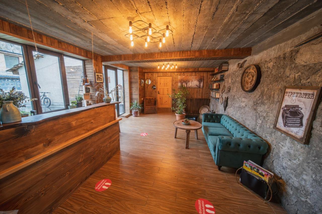 Hotel Old House Местия Экстерьер фото