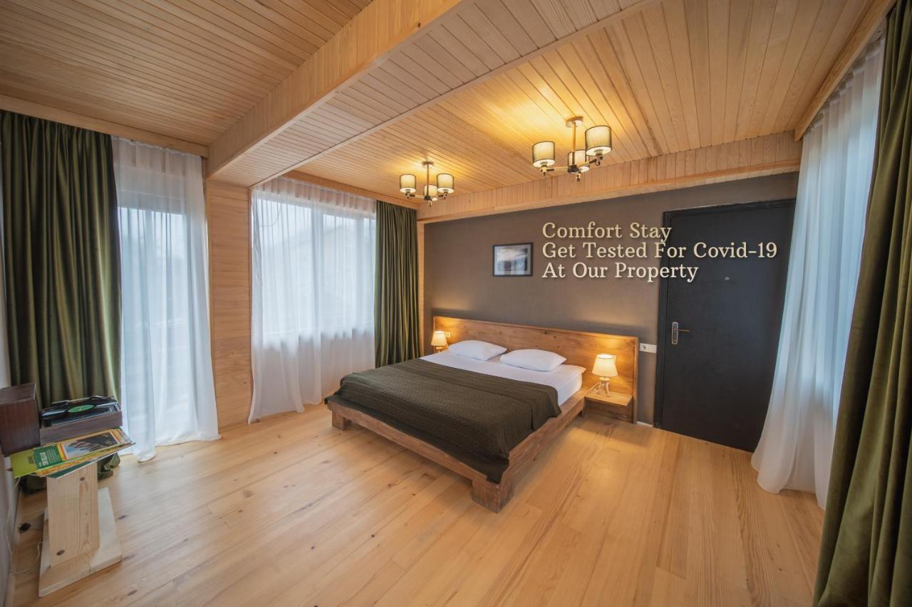 Hotel Old House Местия Экстерьер фото