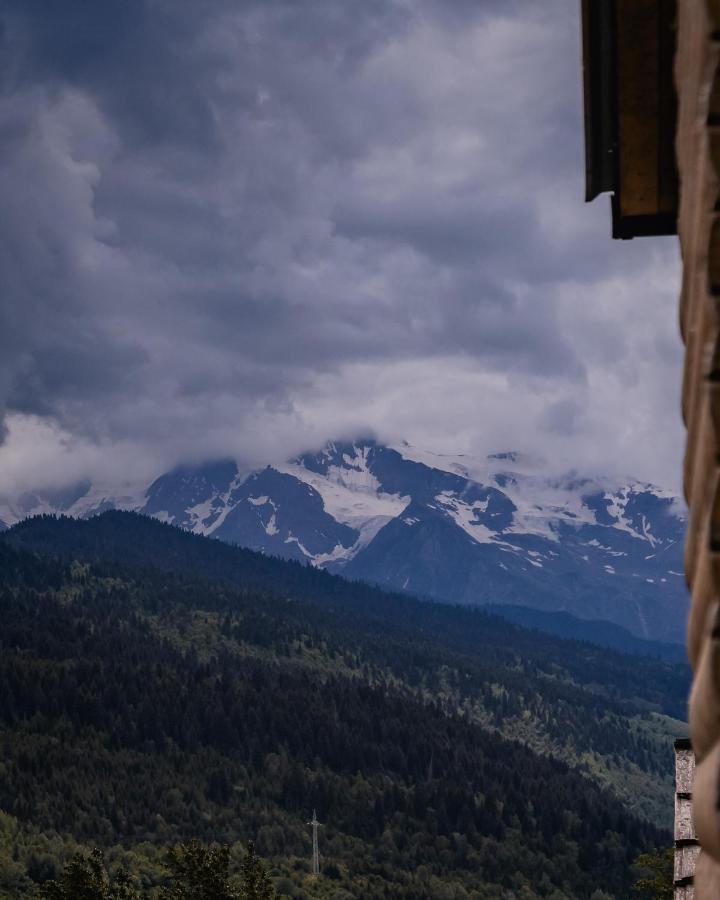 Hotel Old House Местия Экстерьер фото