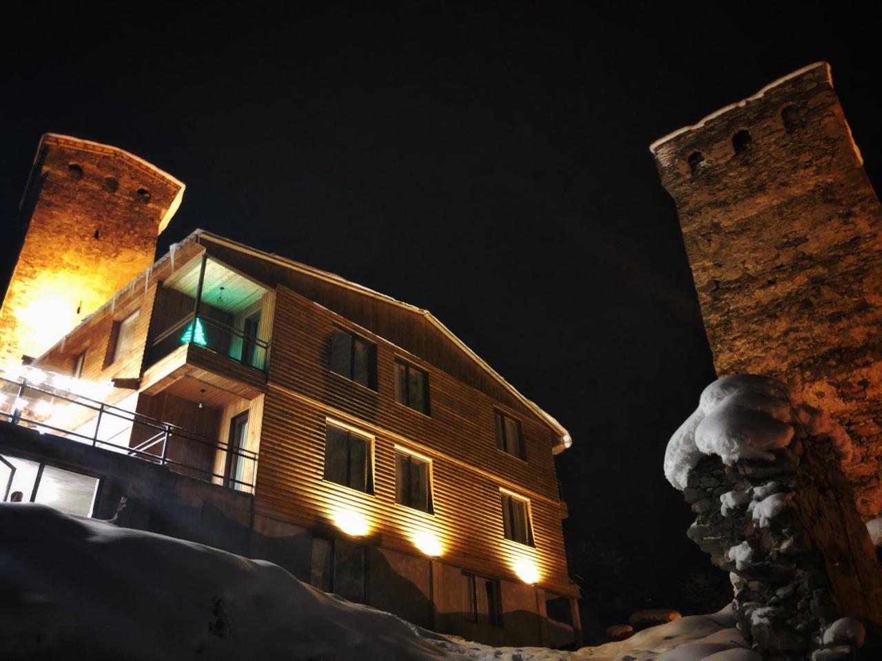 Hotel Old House Местия Экстерьер фото