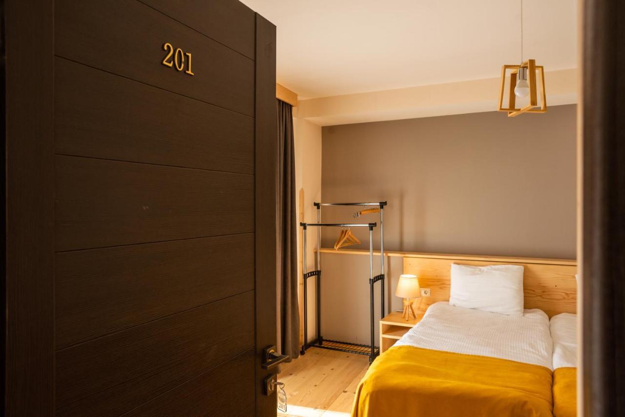 Hotel Old House Местия Экстерьер фото