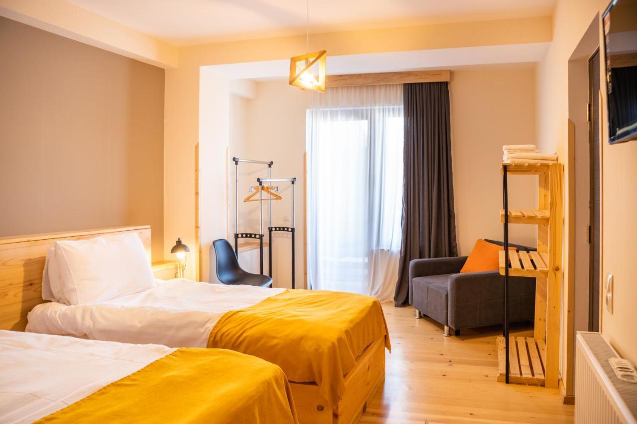 Hotel Old House Местия Экстерьер фото